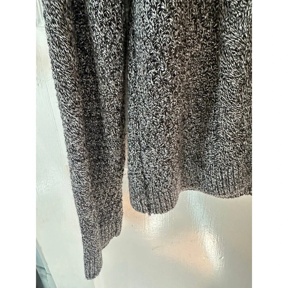 Topman men’s size large gray blend sweater